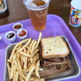Gluten-Free Beef Brisket sandwich + Angry Orchard Crisp Apple Hard Cider