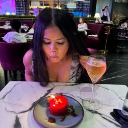 The venue topped off the celebration with cake and champagne, the perfect ending