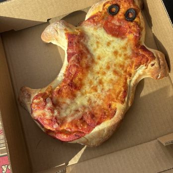 Sabrosa Pizza - Chubakabra pizza from their secret menu These guys are Halloween ready! - Pizza Near Me - San Francisco, California Sabrosa Pizza - Chubakabra pizza from their secret menu These guys are Halloween ready! - Pizza Near Me - San Francisco, California