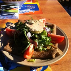 Le Tremplin - Salad with foie gras torchon and smoked duck