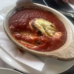 Sauce that comes with bread was delicious