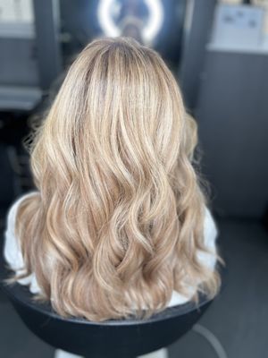 Coloring & Styling - Get 10% off your next service! Call or message Gohar to book an appointment today. 10 years experience. Hair cut, hair style, highlights, keratin treatment, coloring. Any service you want call 8185124567