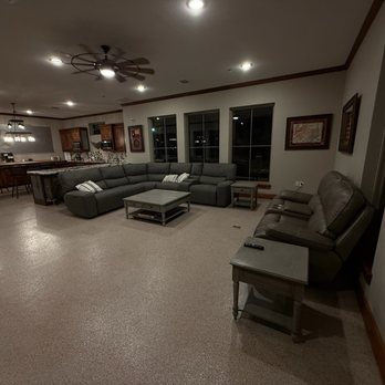 Lakeshore RV Resort - RV Parks Near Me - Garland, Texas
