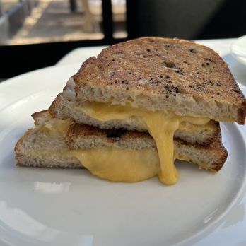 RH Rooftop Restaurant at RH Oak Brook - September 2022 - Breakfast & Brunch Near Me - Oak Brook, Illinois RH Rooftop Restaurant at RH Oak Brook - September 2022 - Breakfast & Brunch Near Me - Oak Brook, Illinois