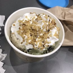 Mint chip, cookies n cream and whipped cream with nuts. Great blend of incredible ice cream Mint chip, cookies n cream and whipped cream with nuts. Great blend of incredible ice cream