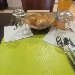 Café et Compagnie - Table un couvert
