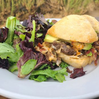 Viewpoint Brewing - Delicious burger - Breweries Near Me - Del Mar, California