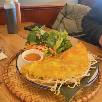 le colonial - Vietnamese crepe - Vegan Near Me - Winnipeg, Manitoba le colonial - Vietnamese crepe - Vegan Near Me - Winnipeg, Manitoba