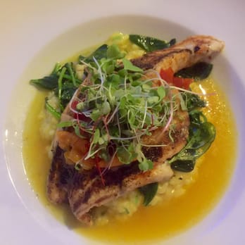 HogsHead Kitchen and Wine Bar - New American Near Me - Hilton Head, South Carolina HogsHead Kitchen and Wine Bar - New American Near Me - Hilton Head, South Carolina