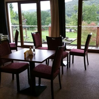 Hinter den Spiegeln - Frühstücksraum - Hotels Near Me - Heimbach, NW Hinter den Spiegeln - Frühstücksraum - Hotels Near Me - Heimbach, NW