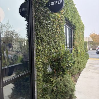 Freelance Coffee Project - Outside - Coffee & Tea Near Me - Newport Beach, California Freelance Coffee Project - Outside - Coffee & Tea Near Me - Newport Beach, California