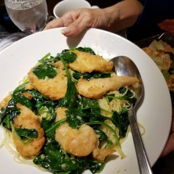 Colletti's - Angel Hair Florentine. Good pasta entree :) - Italian Near Me - Chicago, Illinois