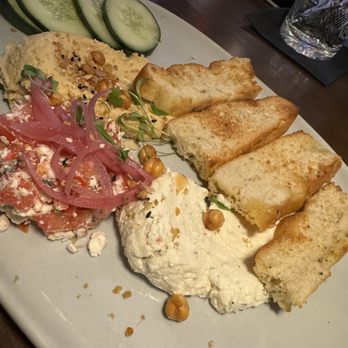 Delaney's Tavern - hummus platter - New American Near Me - Orlando, Florida