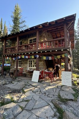 Plain of Six Glaciers Teahouse by null