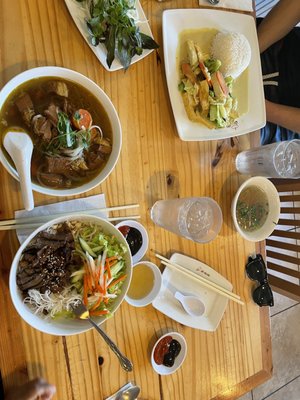 Pho Anh Dao by null