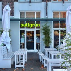 Sattgrün
