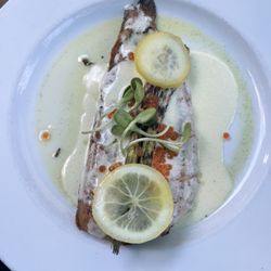 Trout with asparagus.