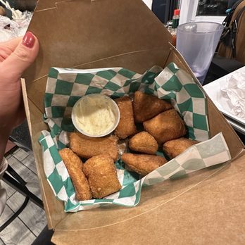 Boardwalk Vegan - Cinnamon bites with icing - Pizza Near Me - Havertown, Pennsylvania