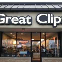 Great Clips - Front of salon