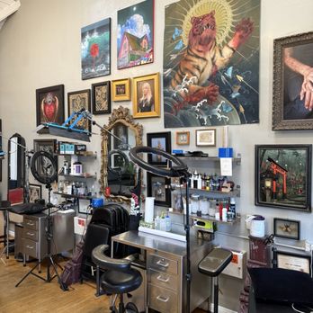 Memoir Tattoo - Inside the studio - Tattoo Near Me - Los Angeles, California