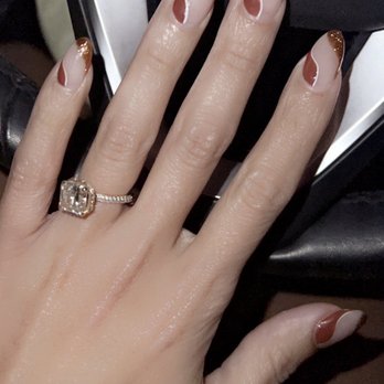 Durbin Nail Spa - Almond with brown design - Nail Salons Near Me - St. Johns, Florida