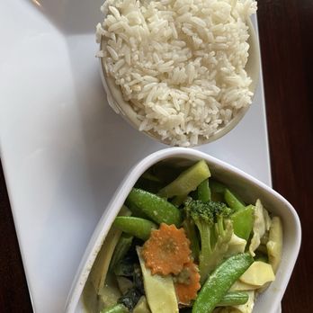 Lina Street Food - Veggie Green Curry Lunch - Thai Near Me - Bedford, Texas Lina Street Food - Veggie Green Curry Lunch - Thai Near Me - Bedford, Texas