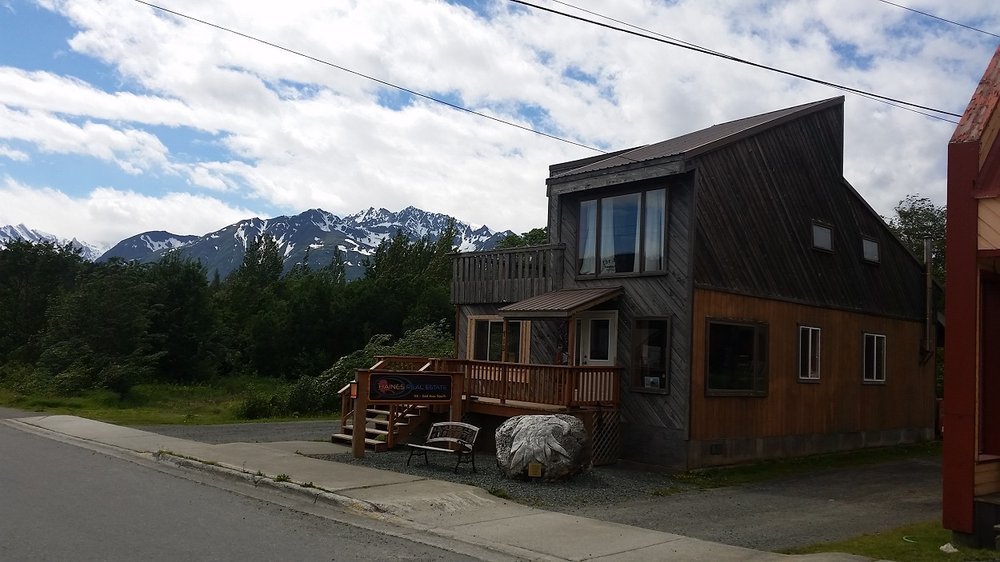 THE ATTIC IN HAINES 115 Second Ave S, Haines, Alaska Vacation