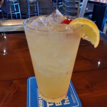 The Rusty Nail - Peach Long Island - Bars Near Me - San Antonio, Texas