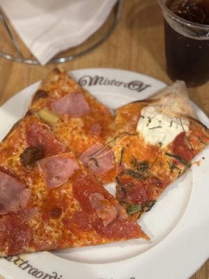 Mister O1 Extraordinary Pizza - South Beach by null