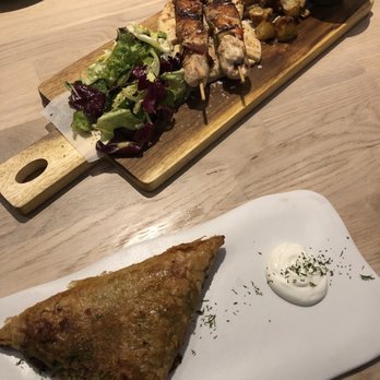 Kuzina - Souvlaki and spanakopita. Looooved it - Mediterranean Near Me - València, V Kuzina - Souvlaki and spanakopita. Looooved it - Mediterranean Near Me - València, V