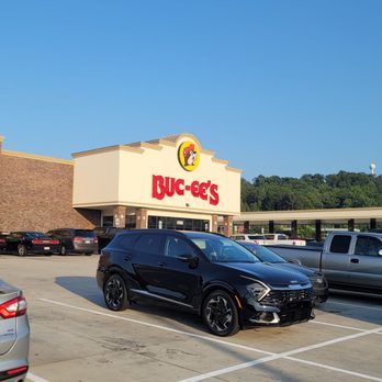 Buc-ee's - Gas Stations Near Me - Leeds, Alabama