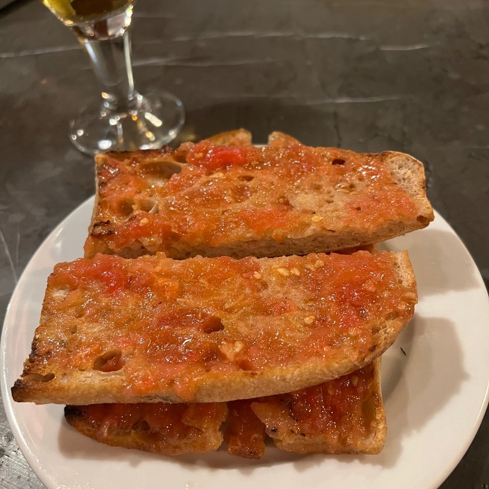 El Chigre 1769 - Pan con tomate - Tapas/Small Plates Near Me - Barcelona, B
