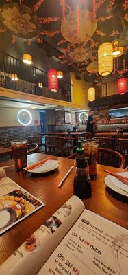 Etang Noodle & Hot Pot by null
