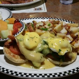 Classic Eggs Benedict