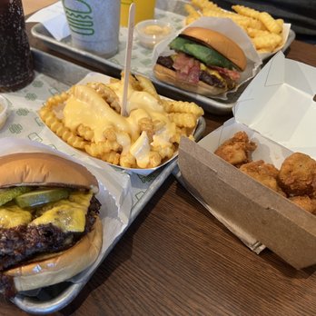 Shake Shack Katy Freeway - Burgers Near Me - Houston, Texas