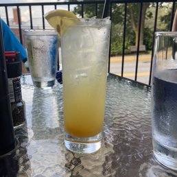 Peach Lemonade with Vodka