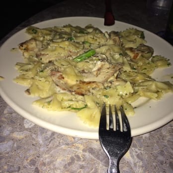 Bahama Breeze - Jerk chicken pasta - Bars Near Me - Miami, Florida