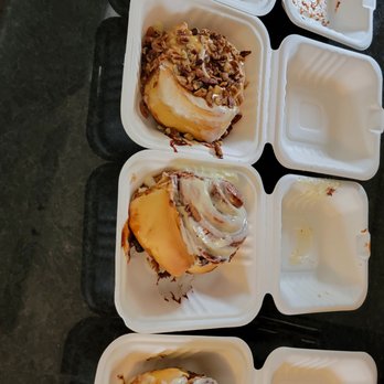 Cinnabon - Cinnabon, poor quality, wrong order. - Bakeries Near Me - Tigard, Oregon