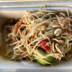 Garden Gourmet Cafe - Green Papaya Salad