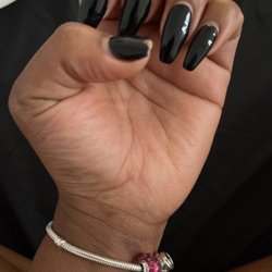 Diva Nails & Spa