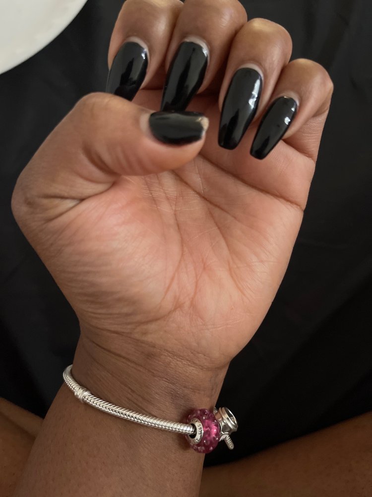 Diva Nails & Spa 3