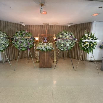 Flowers by Fletcher - Florists Near Me - Honolulu, Hawaii