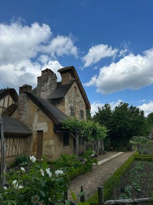 Hameau de la Reine by null