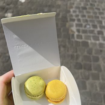 Sprüngli - Luxemburgerli (pistachio, lemon) - Chocolatiers & Shops Near Me - Zürich, ZH Sprüngli - Luxemburgerli (pistachio, lemon) - Chocolatiers & Shops Near Me - Zürich, ZH