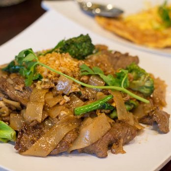 Hunsa Thai Kitchen - Pad See Ew (with beef) - $15 - Thai Near Me - Seabrook, Texas Hunsa Thai Kitchen - Pad See Ew (with beef) - $15 - Thai Near Me - Seabrook, Texas