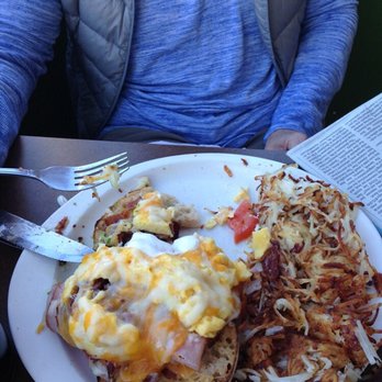 Breakers Breakfast, Brunch & Lunch - Breakfast & Brunch Near Me - Pacifica, California