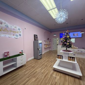 Blissfully Popped Popcorn - Inside - Popcorn Shops Near Me - Maplewood, Missouri