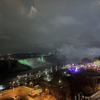 Prime Steakhouse - View of the Falls - Steakhouses Near Me - Niagara Falls, Ontario Prime Steakhouse - View of the Falls - Steakhouses Near Me - Niagara Falls, Ontario