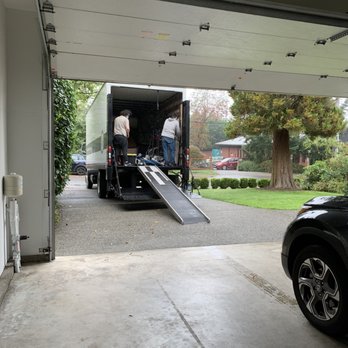 Easy Company Moving - Unloading time! - Movers Near Me - Seattle, Washington Easy Company Moving - Unloading time! - Movers Near Me - Seattle, Washington