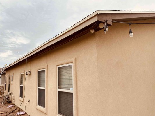 Advanced Roofing and Construction Logo